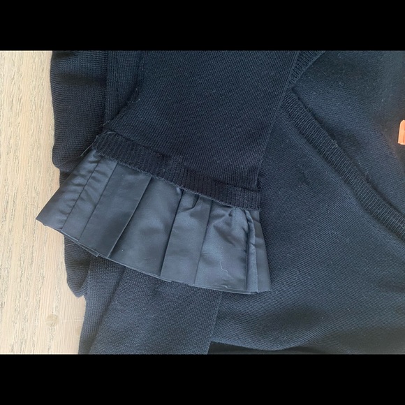 BURBERRY V-neck Knit Sweater - Picture 7 of 10